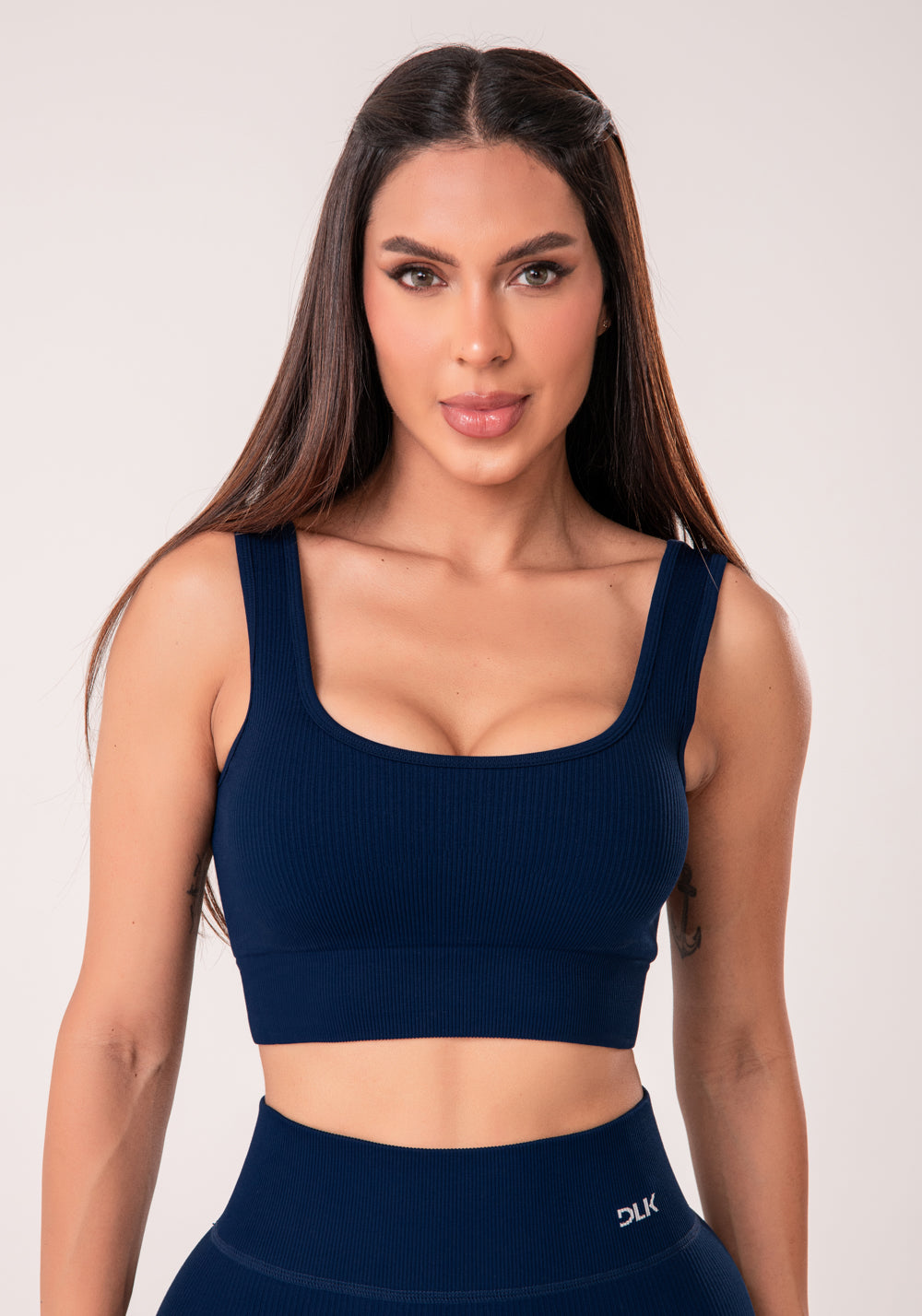 Top Fitness Feminino Azul Marinho Canelado Com Bojo Seamless+ Dlk