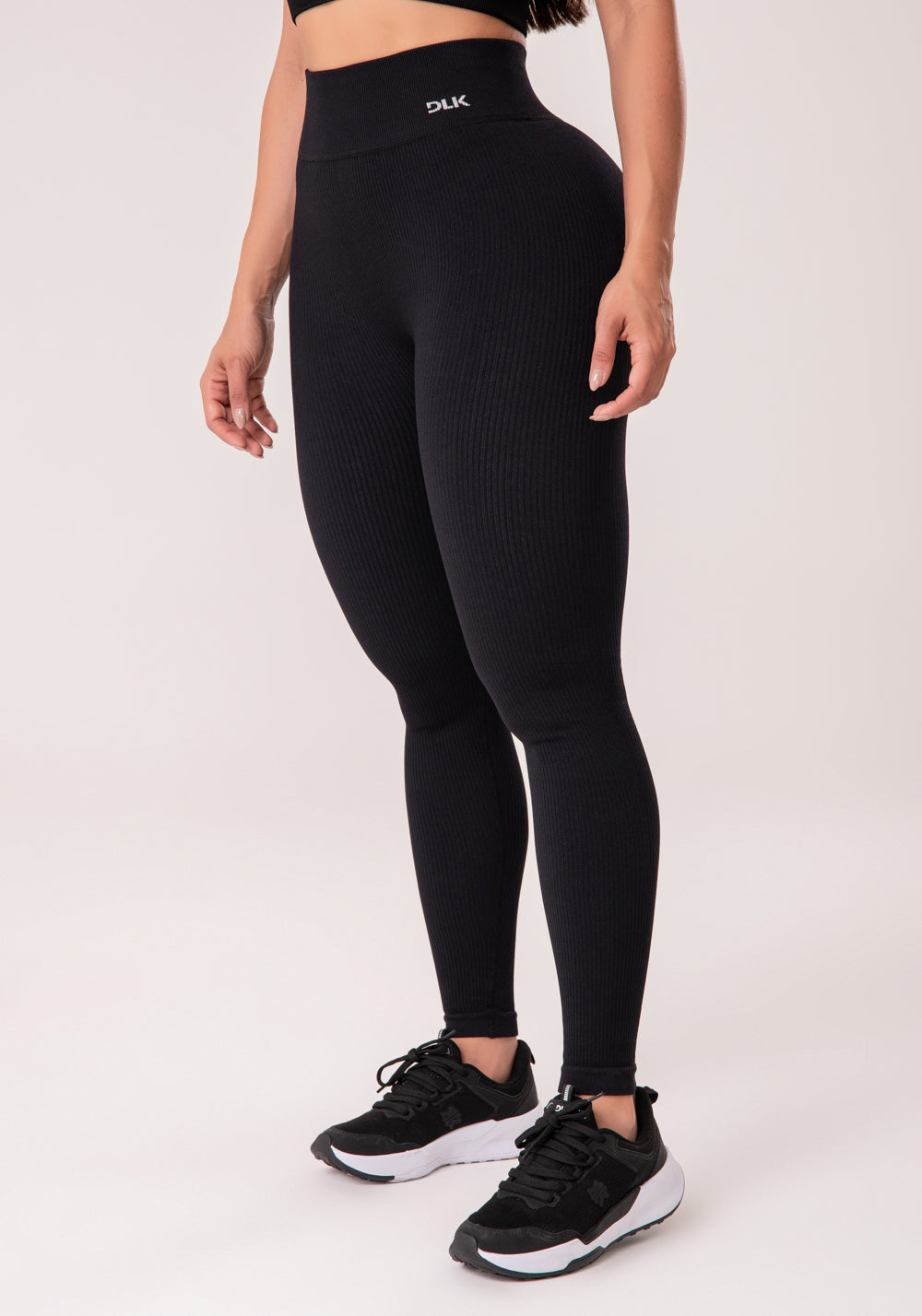 Legging Fitness Feminina Preto Canelada Com Cós Alto Seamless+ Dlk