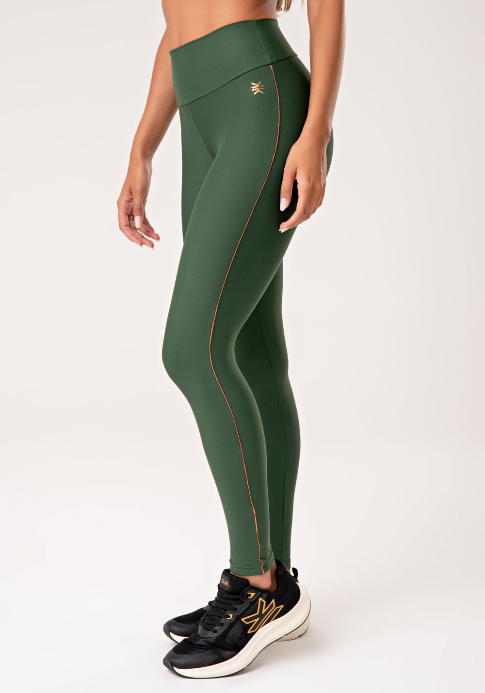 Legging Fitness Feminina Verde Com Detalhe Em Lurex Lush Dlk