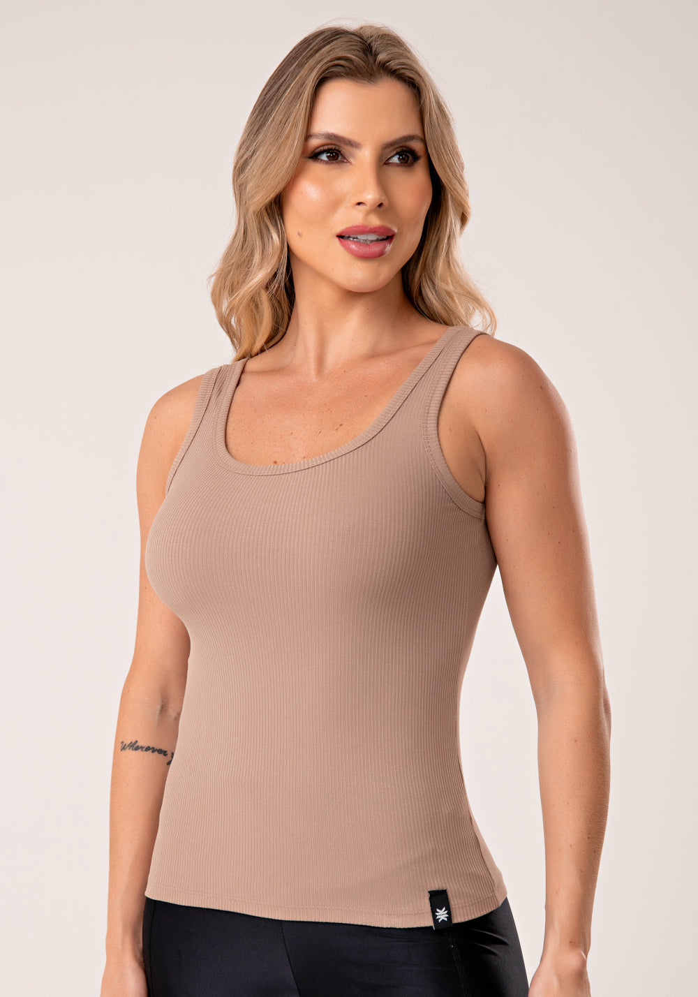 Camiseta Fitness Feminina Nude Canelada Lush Dlk