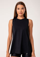 Camiseta Fitness Feminina de Algodão Preto com Fenda Lateral Lush Dlk
