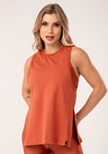 Camiseta Fitness Feminina De Algodão Terracota Com Fenda Lateral Lush Dlk