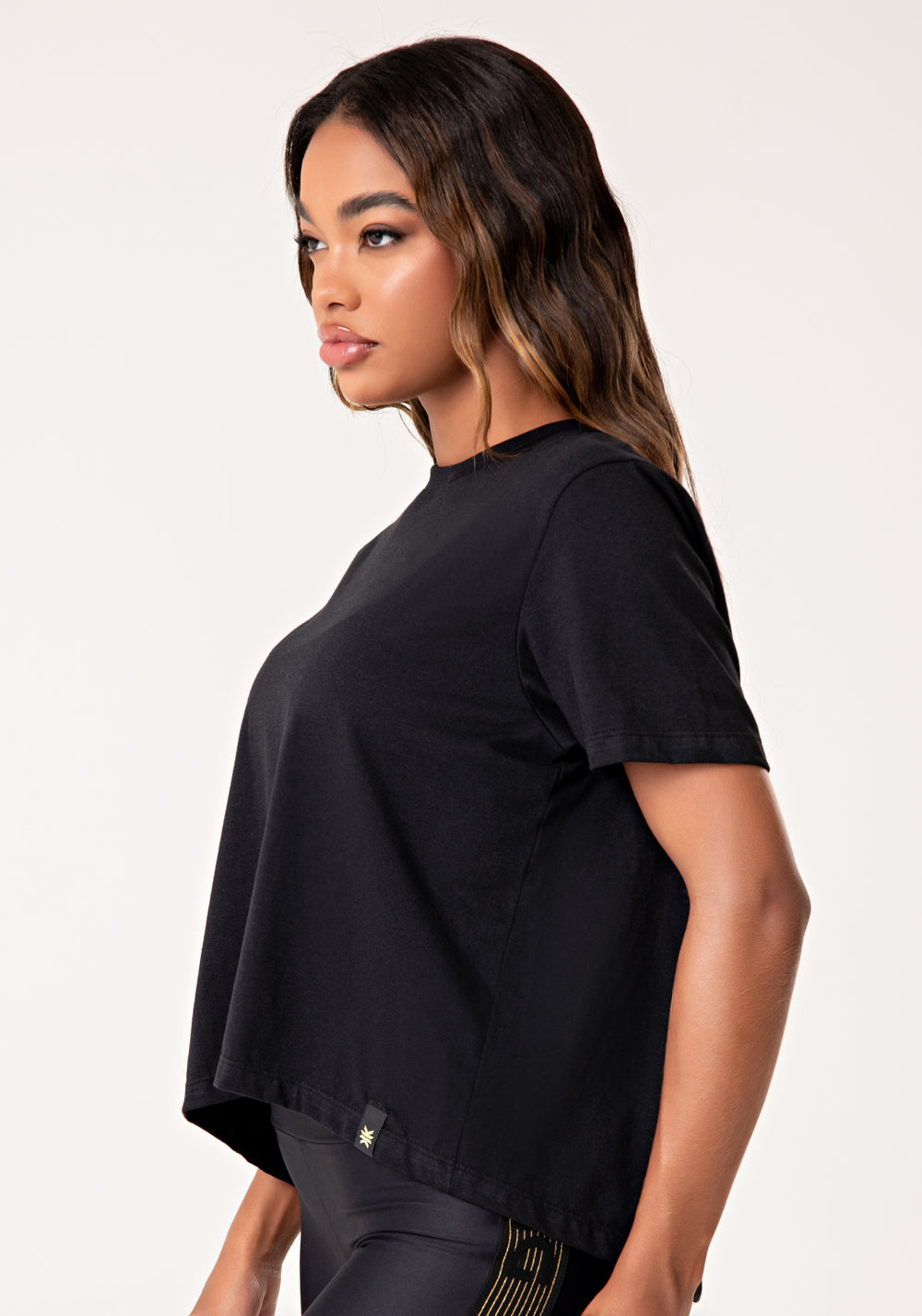 Blusa Feminina De Algodão Preto Com Abertura Nas Costas Lush Dlk