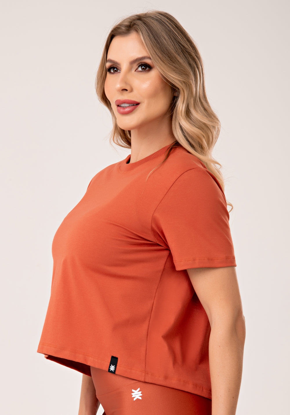 Blusa Feminina De Algodão Terracota Com Abertura Nas Costas Lush Dlk