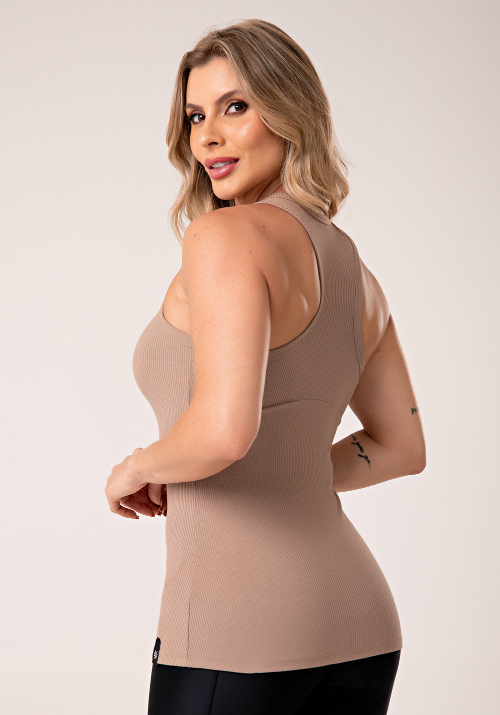 Camiseta Fitness Feminina Nude Modelo Nadador Canelada Lush Dlk
