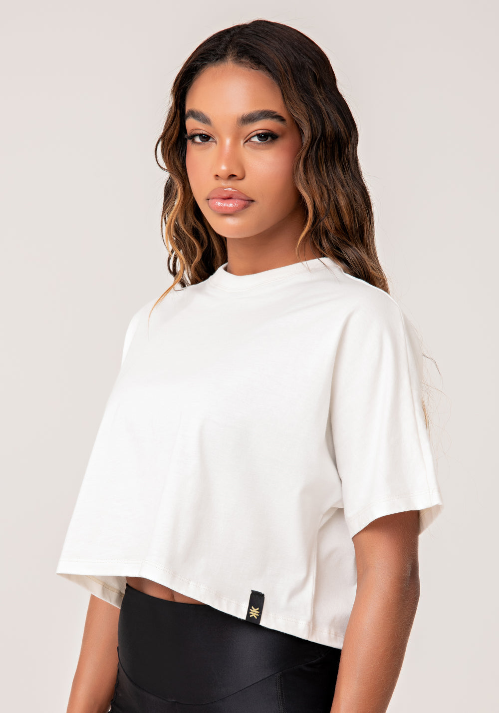Cropped T-shirt Feminino de Algodão Off White Lush Dlk