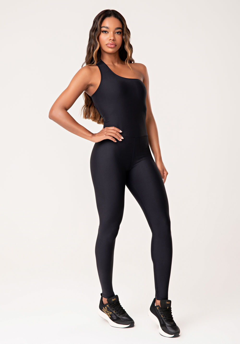 Macacão Fitness Feminino Preto Um Ombro Só Com Elástico Lurex Lush Dlk