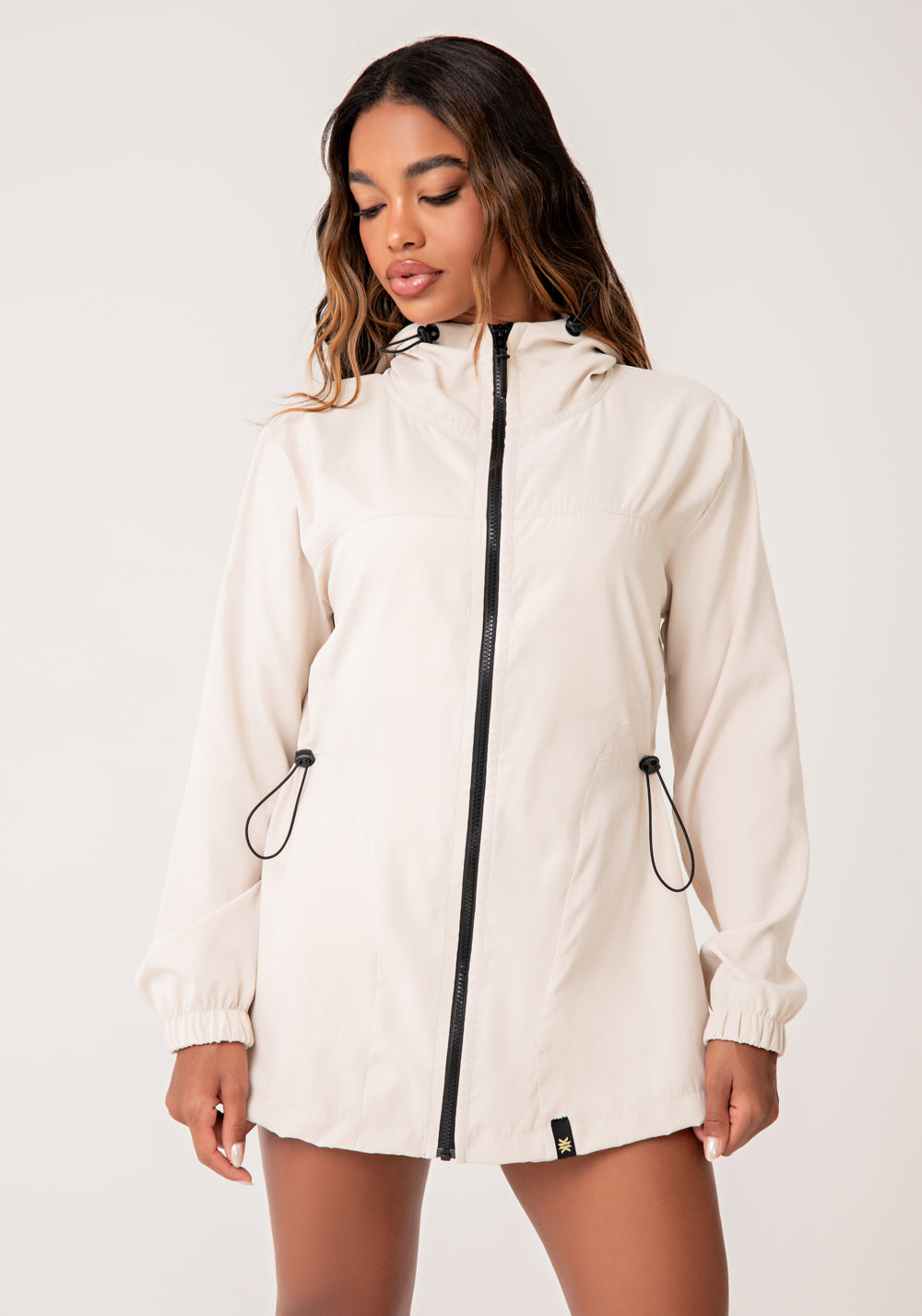 Parka Feminina Off White Com Capuz Lush Dlk