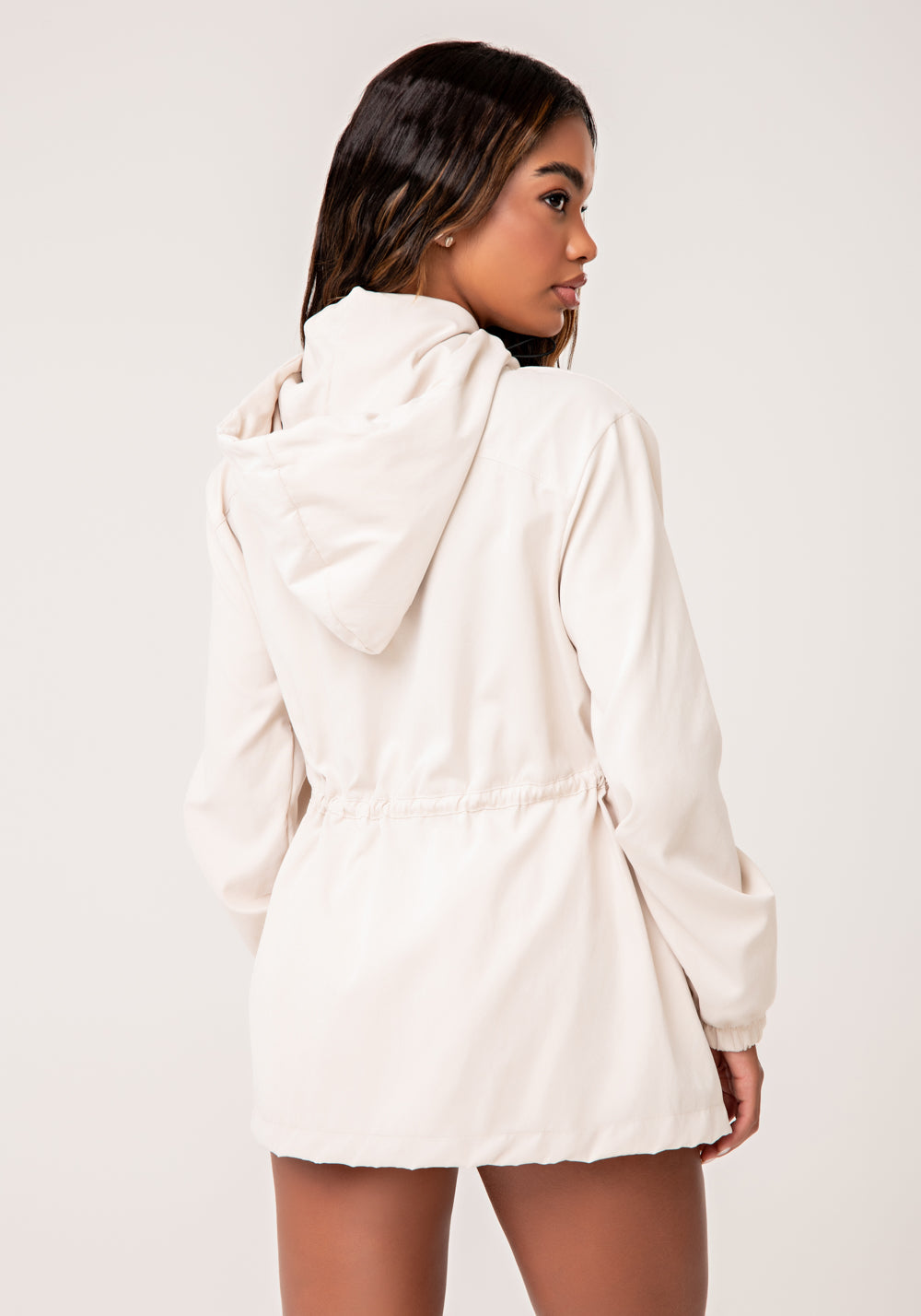 Parka Feminina Off White Com Capuz Lush Dlk