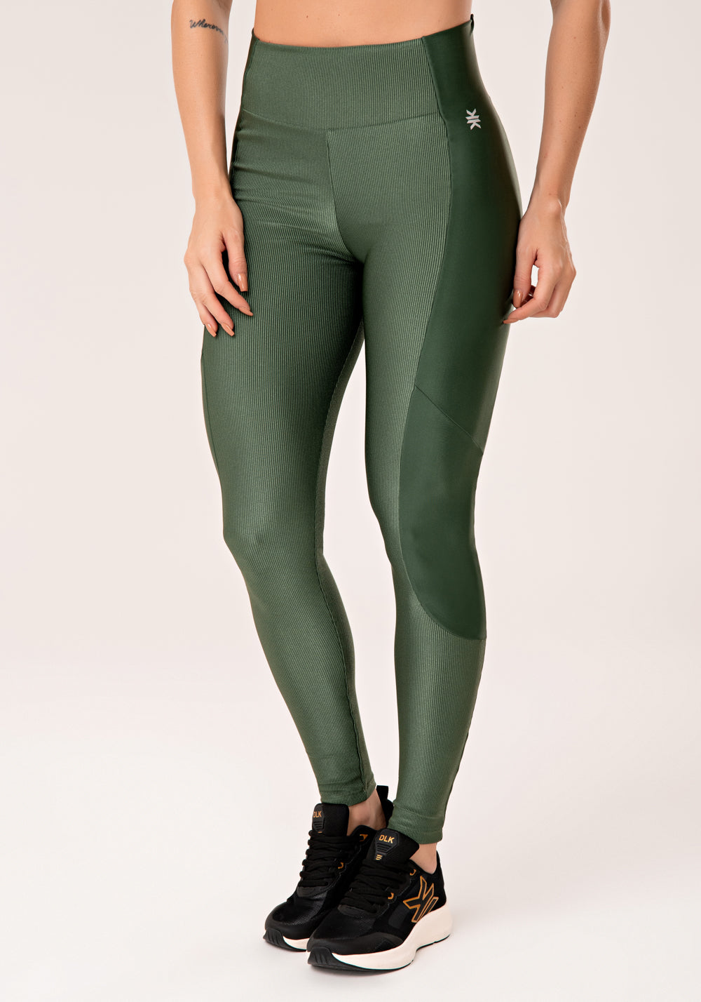 Legging Fitness Feminina Verde Com Detalhe Canelado Lush Dlk
