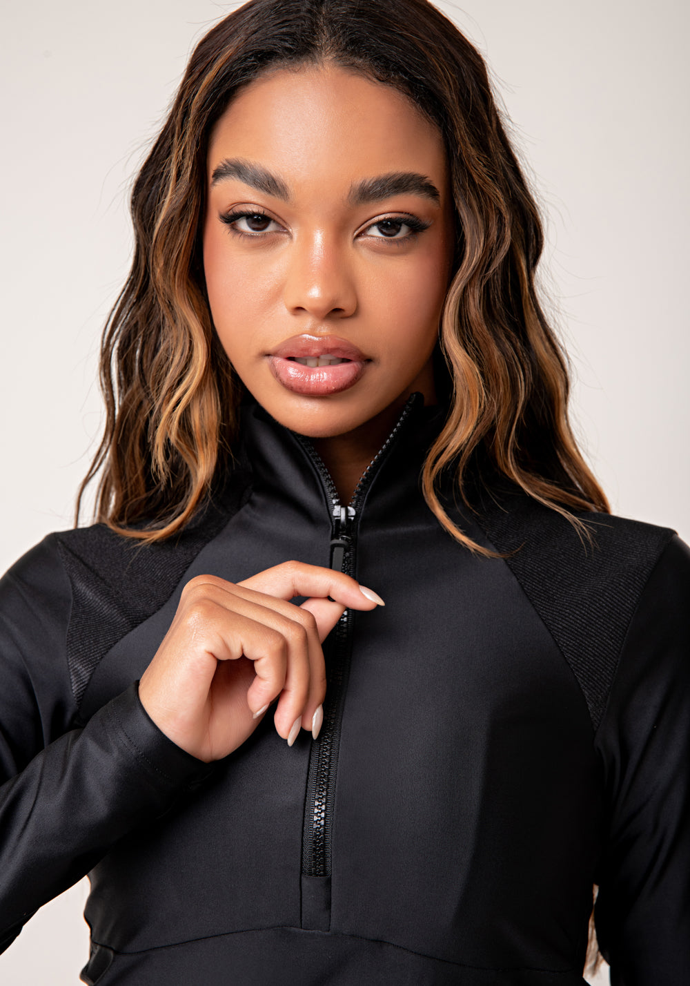 Casaco Feminino Preto Gola Alta E Detalhe Canelado Lush Dlk