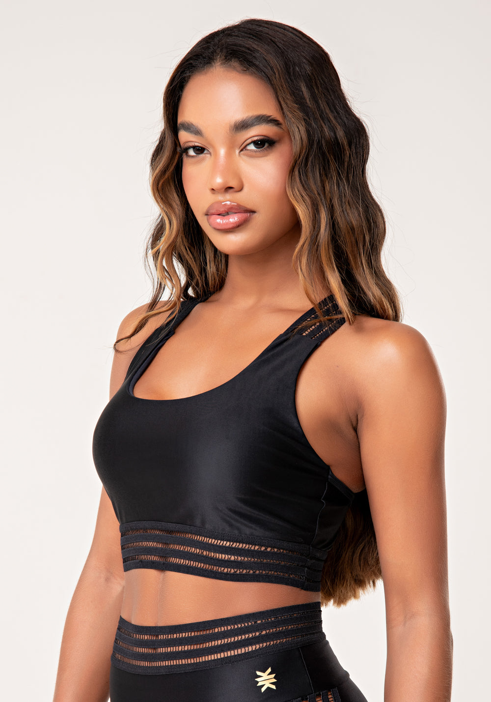 Top Fitness Feminino Preto Com Alças Cruzadas De Elástico Lush Dlk