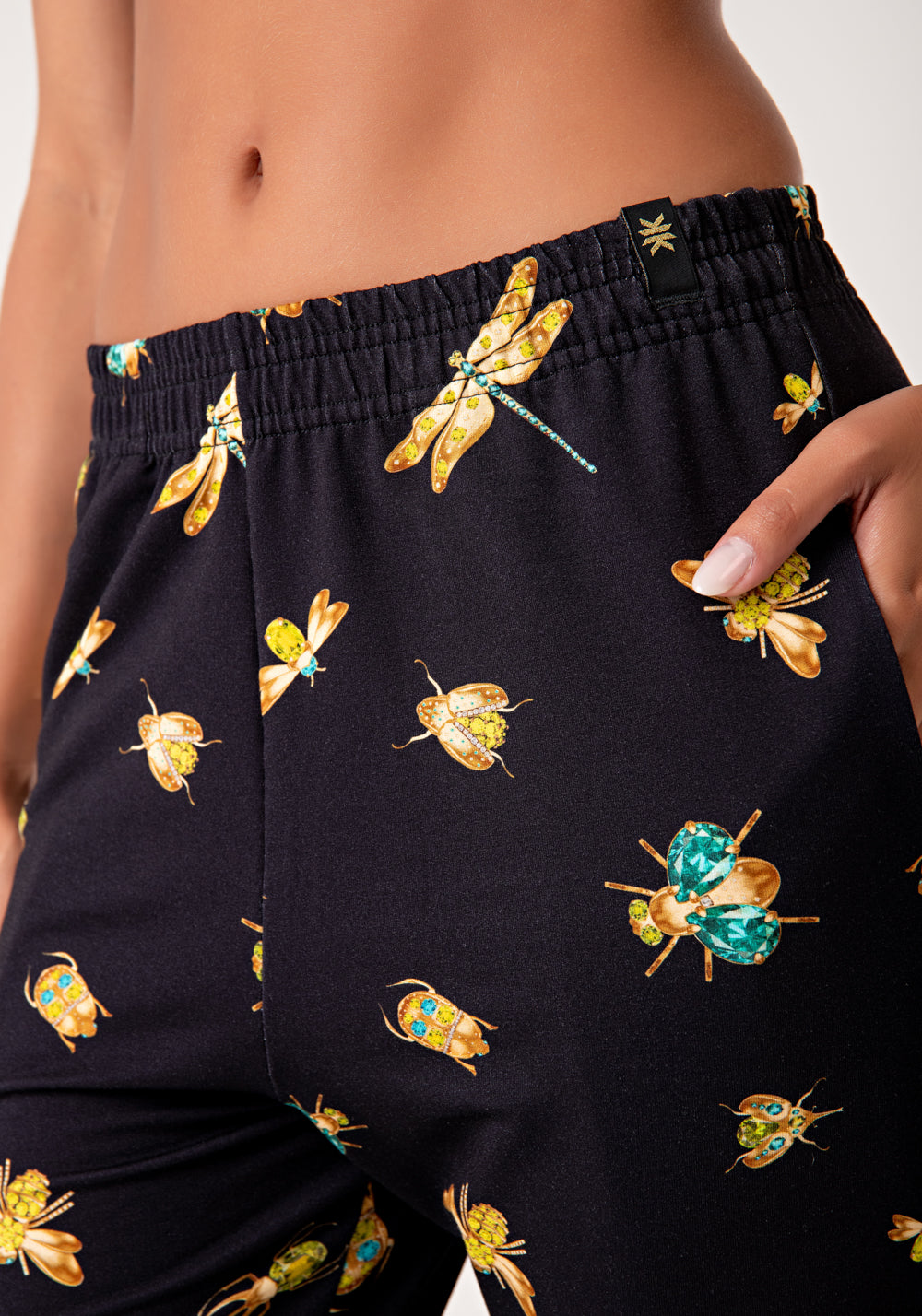 Calça Feminina Moletinho Estampado Insetos Lush Dlk