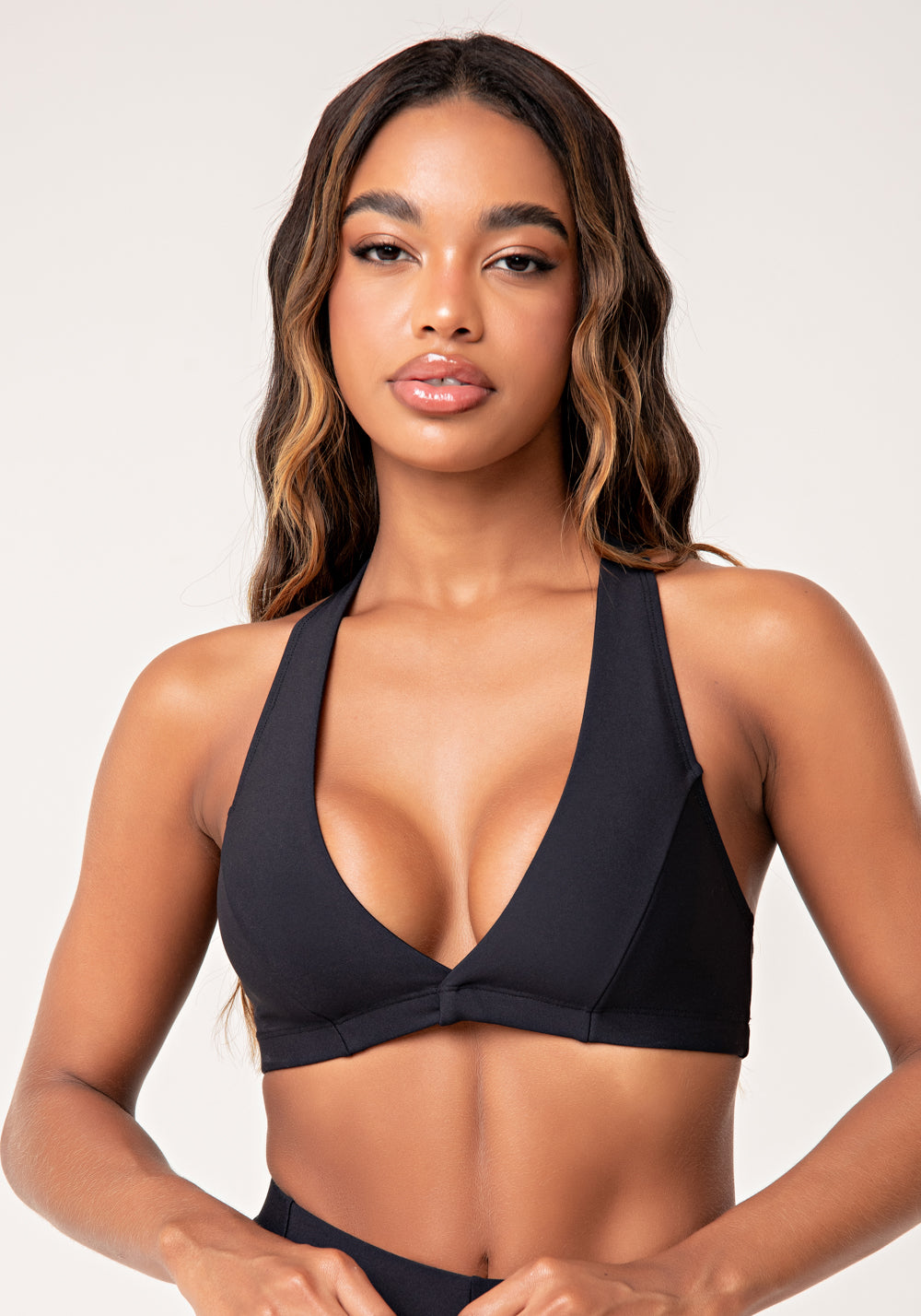 Top Fitness Feminino Preto Com Decote V Transpassado Lush Dlk