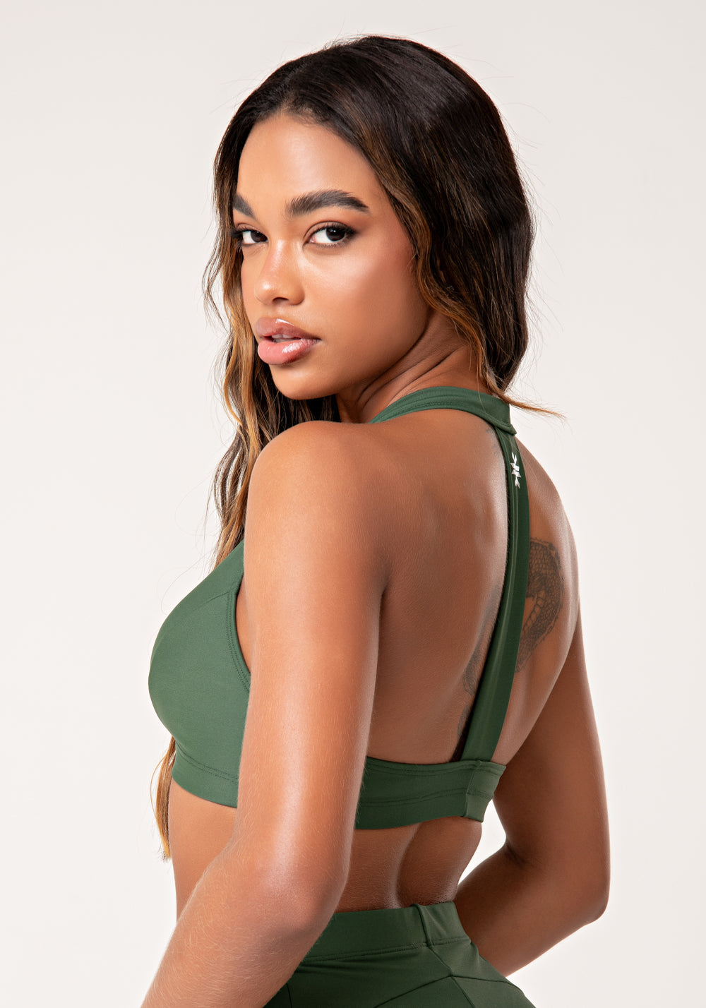 Top Fitness Feminino Verde Com Decote V Transpassado Lush Dlk