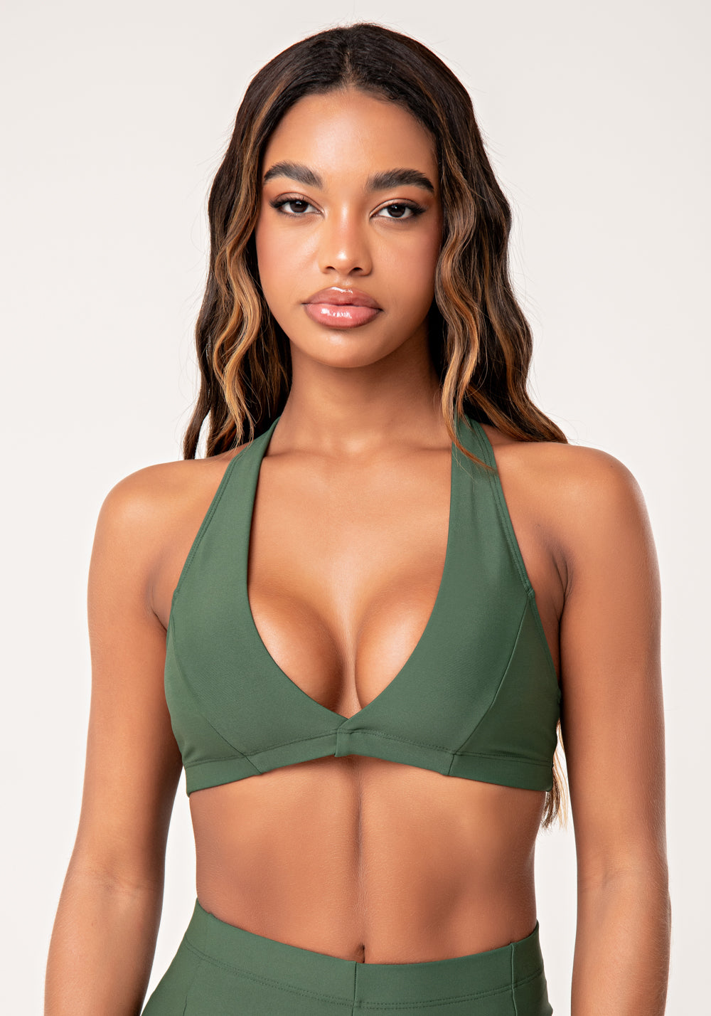 Top Fitness Feminino Verde Com Decote V Transpassado Lush Dlk