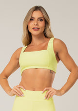 Top Fitness Feminino Amarelo Claro Com Decote Reto E Recortes Dlk