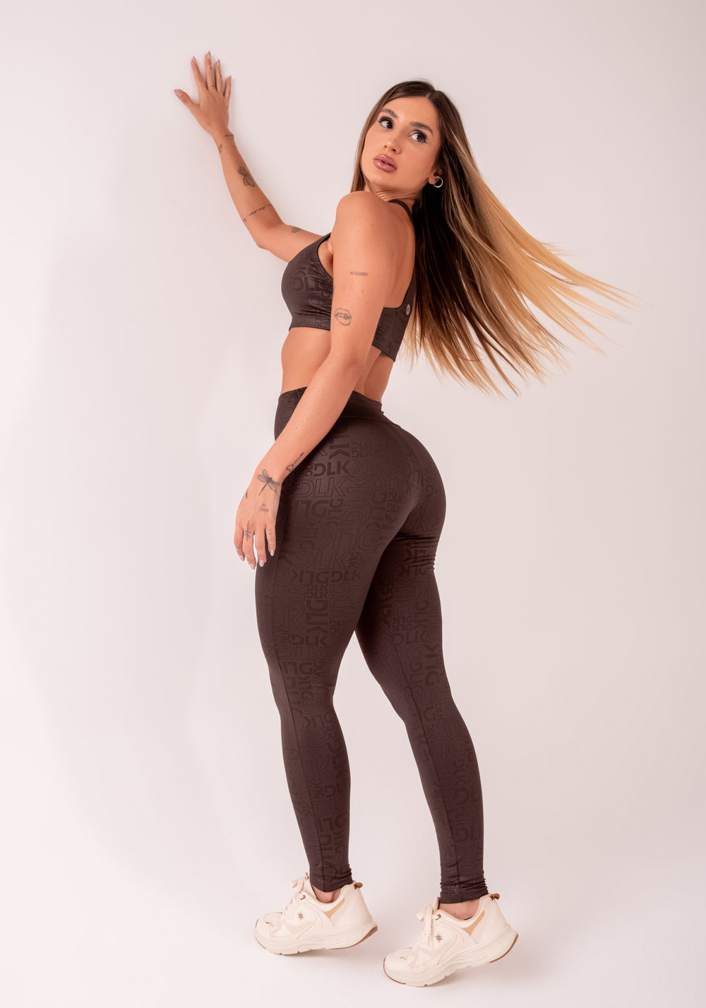 Legging Fitness Feminina Marrom Logomania Reflections Dlk