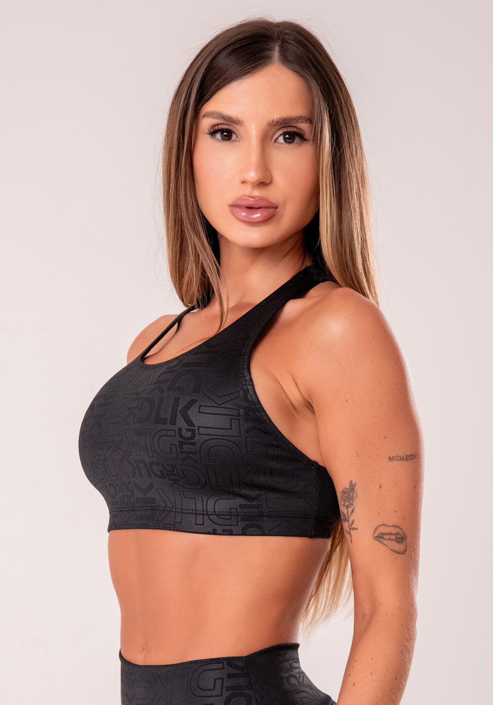 Top Fitness Feminino Nadador Preto Logomania Reflections Dlk