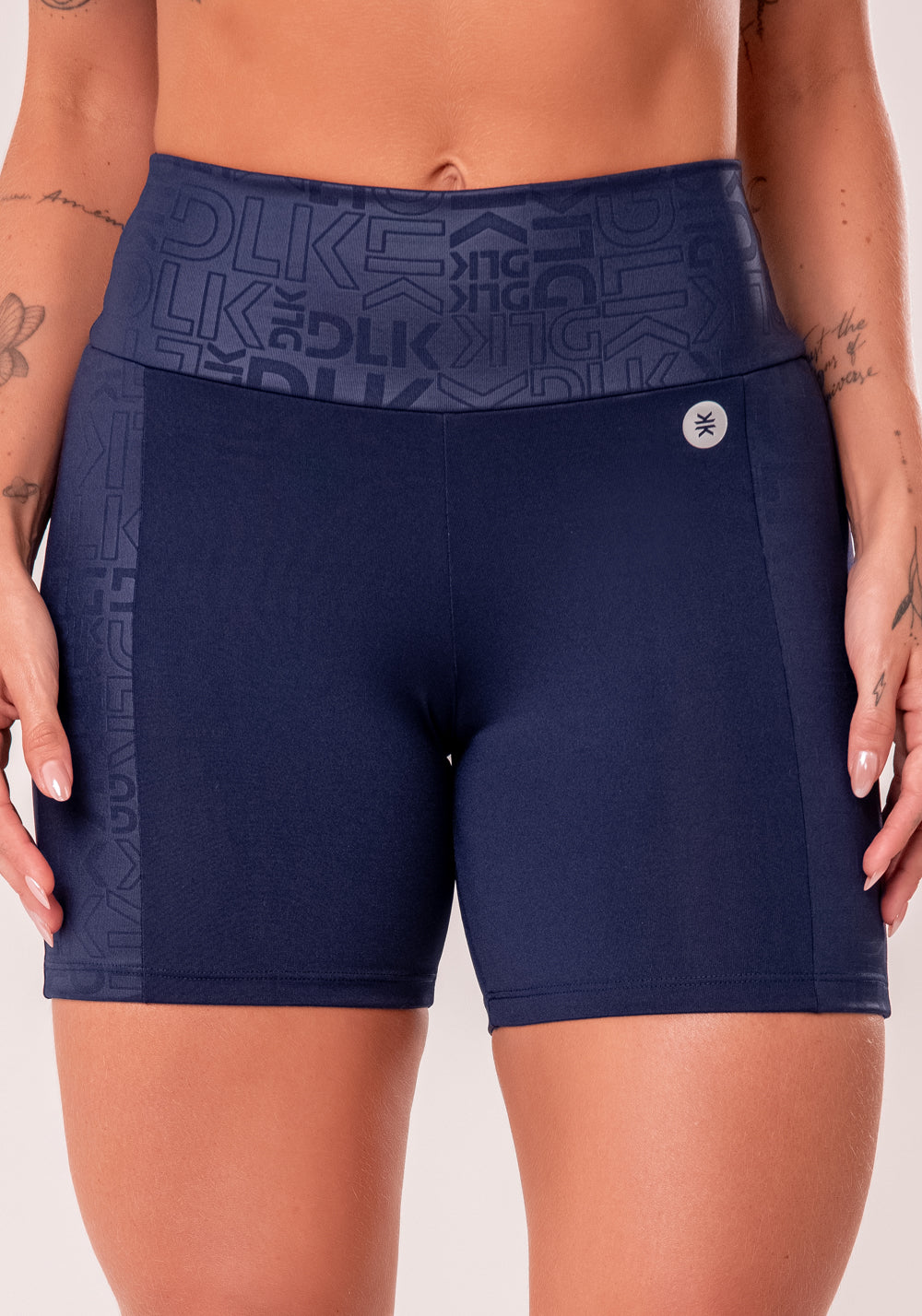 Bermuda Fitness Feminina Azul Marinho Com Recortes Logomania Reflections Dlk