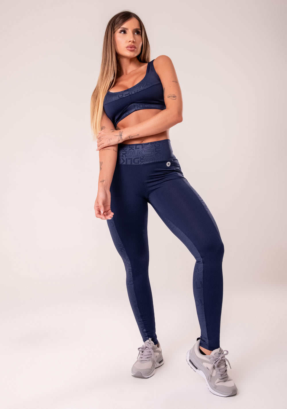 Legging Fitness Feminina Azul Marinho Com Recortes Logomania Reflections Dlk