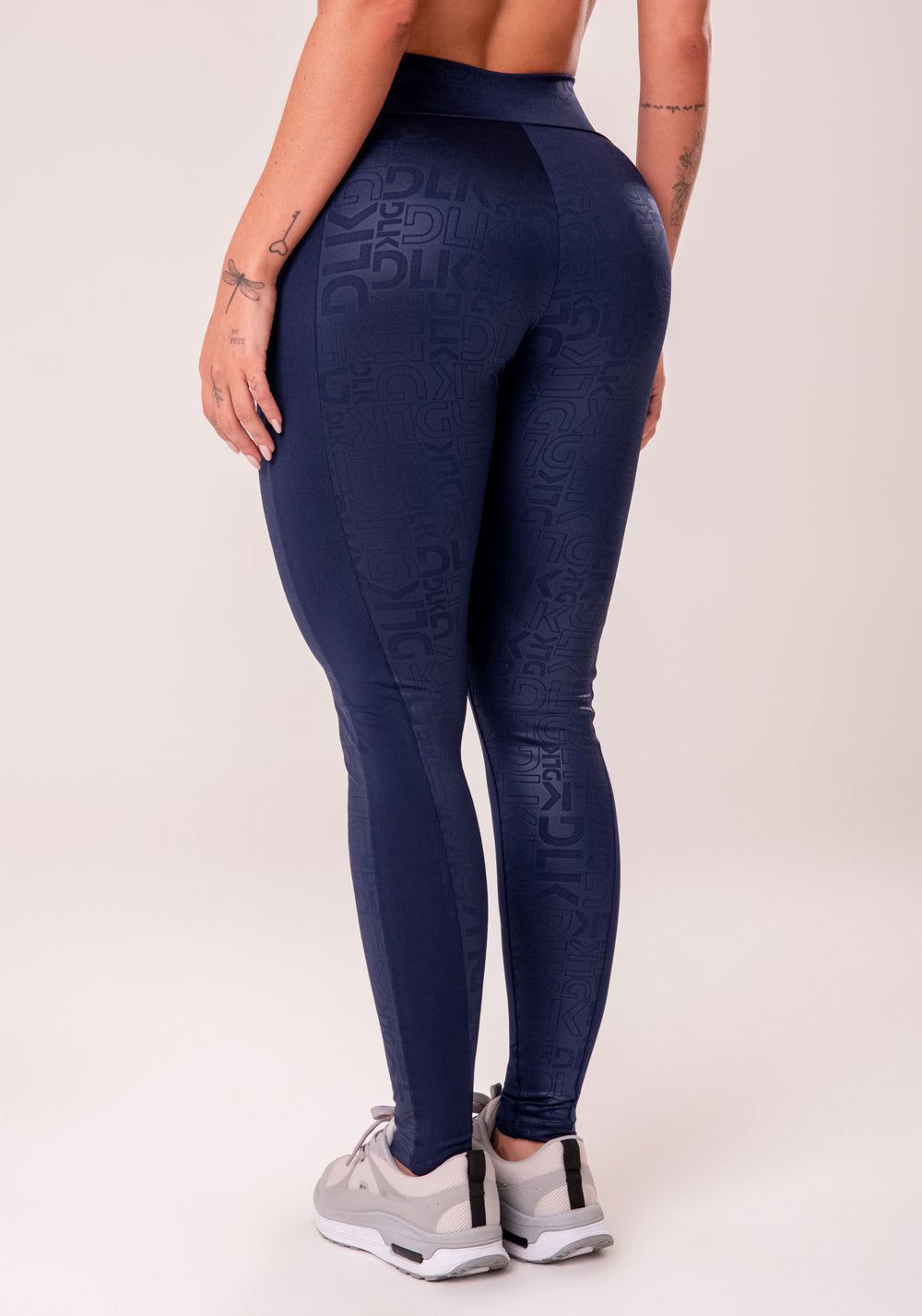 Legging Fitness Feminina Azul Marinho Com Recortes Logomania Reflections Dlk