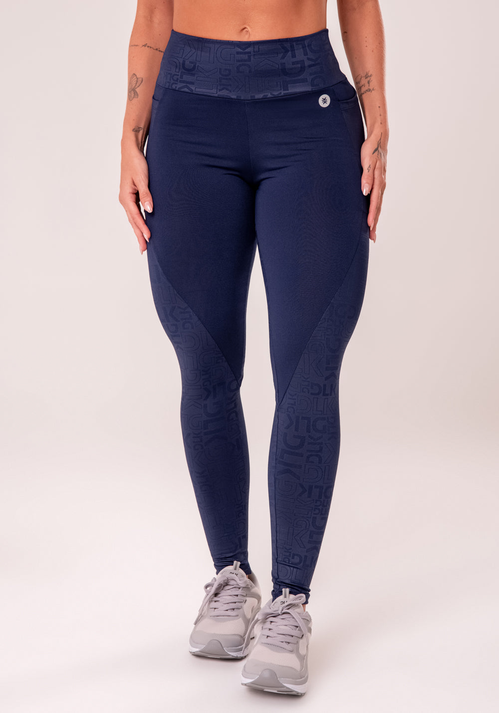 Legging Fitness Feminina Azul Marinho Com Bolsos Logomania Reflections Dlk