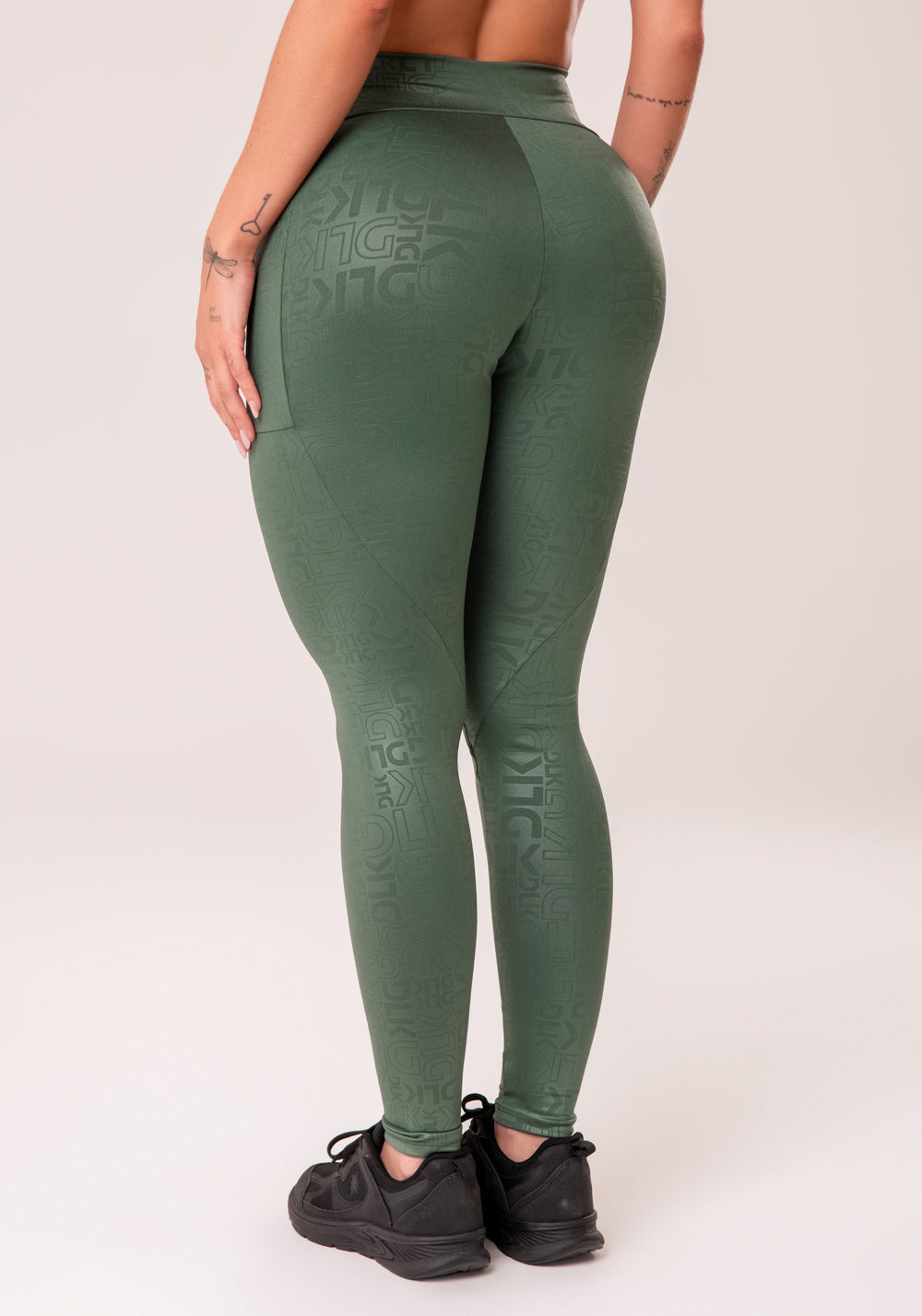 Legging Fitness Feminina Verde Com Bolsos Logomania Reflections Dlk