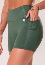 Short Fitness Feminino Verde Com Bolsos Logomania Reflections Dlk