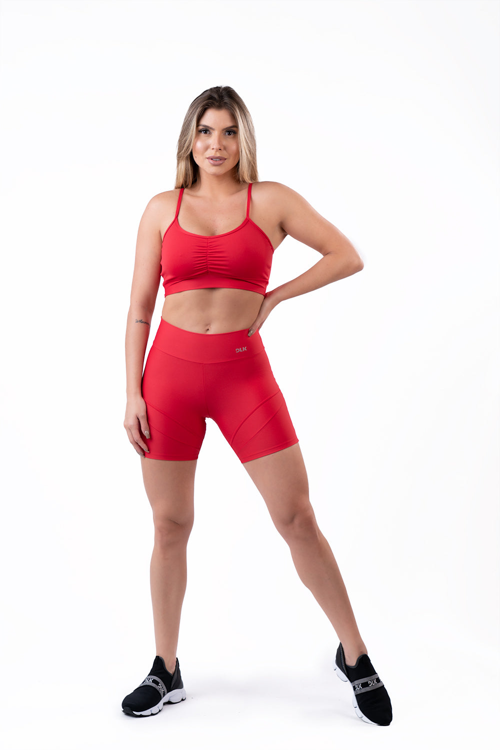 Short Vermelho Com Recorte Básico Dlk