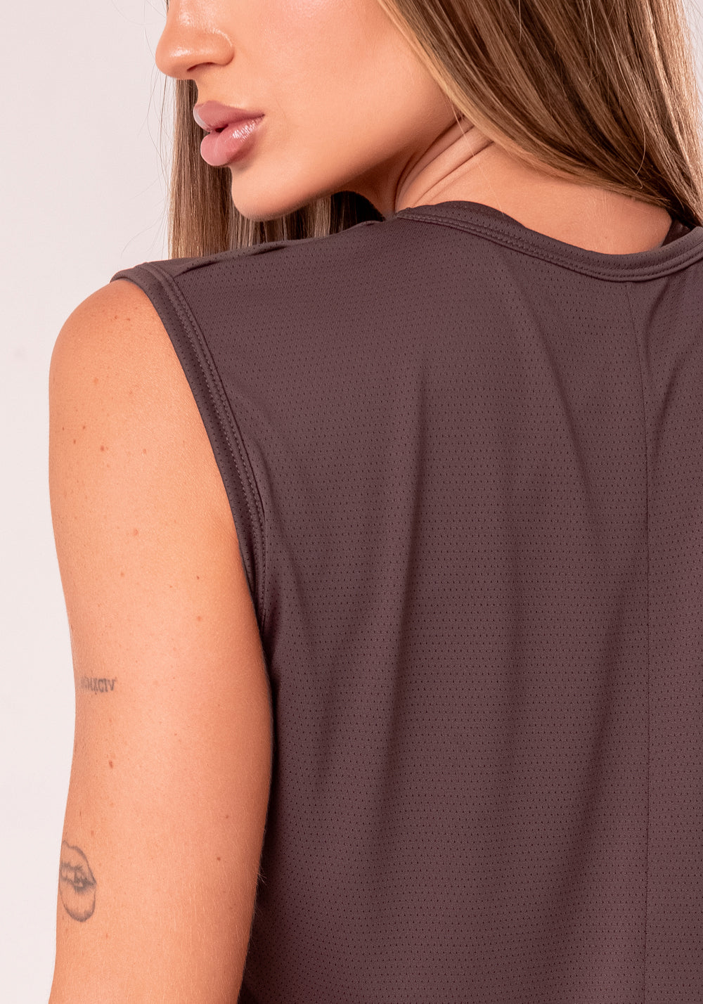 Cropped Mullet Feminino Marrom Com Maxi Cava Reflections Dlk