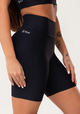 Bermuda Fitness Feminina Preto Aura Dlk