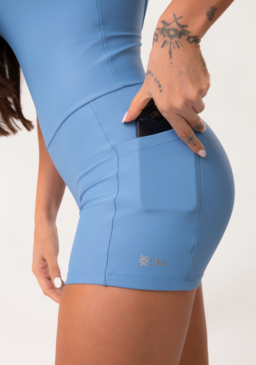 Macaquinho Fitness Feminino Azul Com Bolsos Aura Dlk