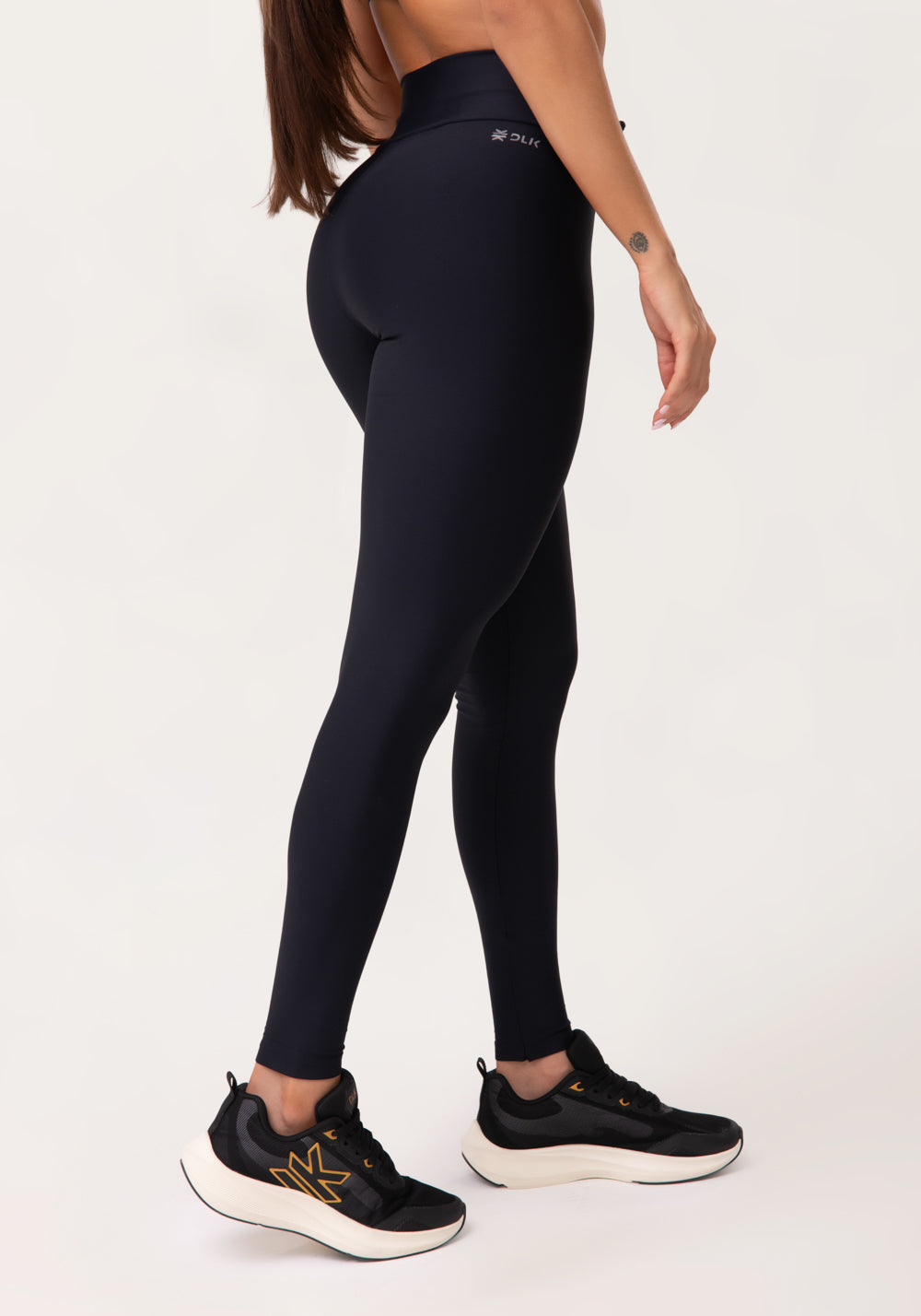 Legging Fitness Feminina Preto Com Franzido E Amarração Aura Dlk