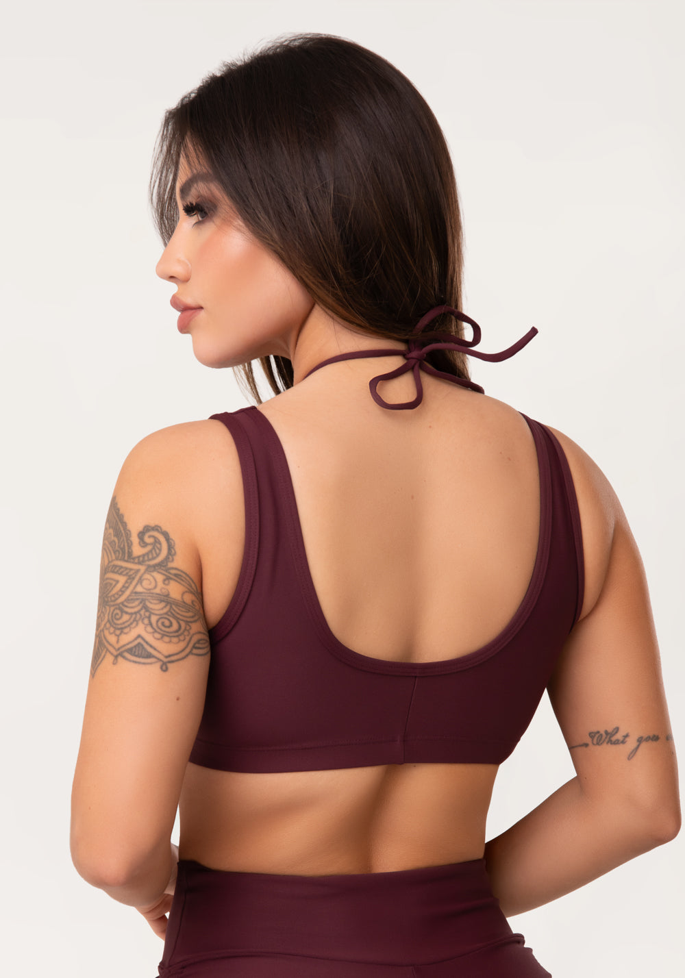 Top Fitness Feminino Vinho Com Franzido E Amarração Aura Dlk