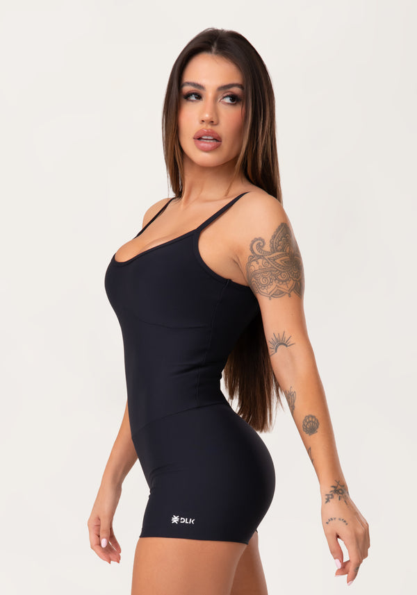 Macaquinho Fitness Feminino Curto Preto Aura Dlk