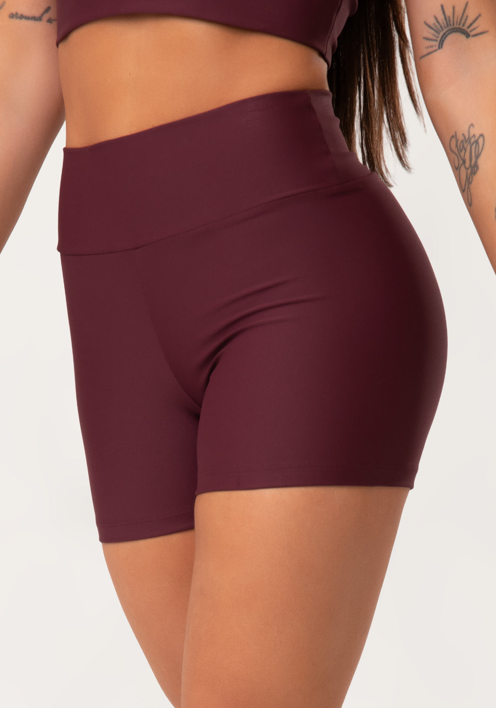 Short Fitness Feminino Vinho Aura Dlk