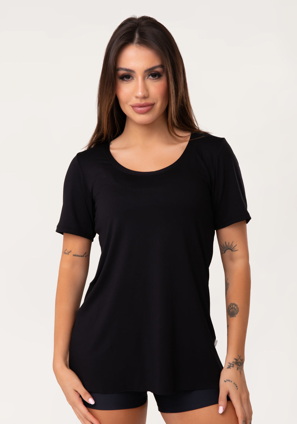 Blusa T-shirt Fitness Feminina Preto Aura Dlk