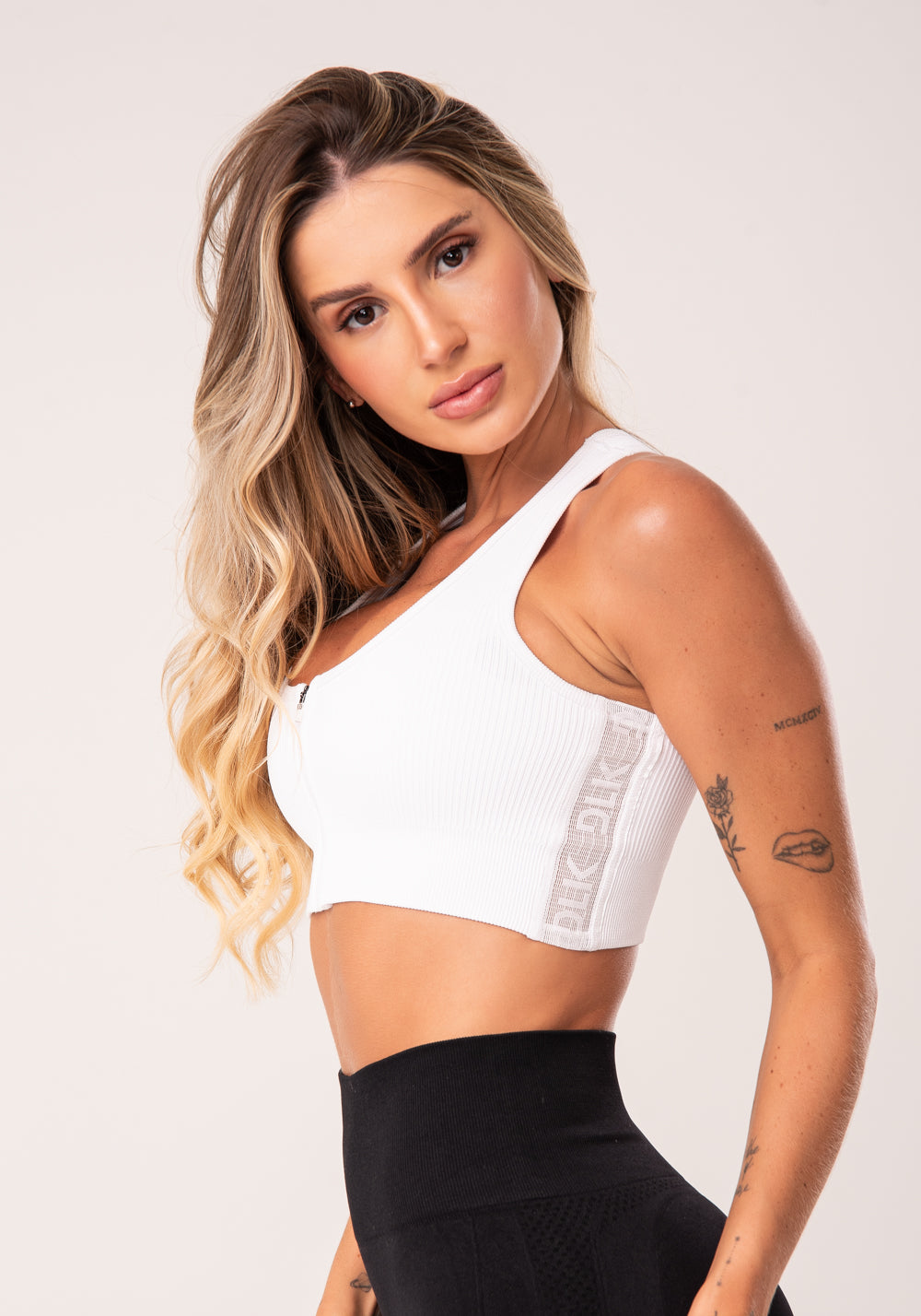 Top Fitness Feminino Nadador Com Bojo E Zíper Branco Seamless+ Dlk
