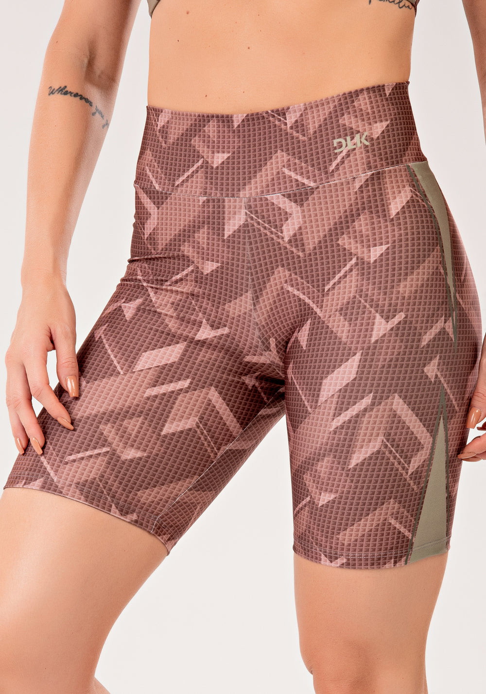 Bermuda Fitness Feminina Estampada Brave Marrom Printed Mousse Dlk