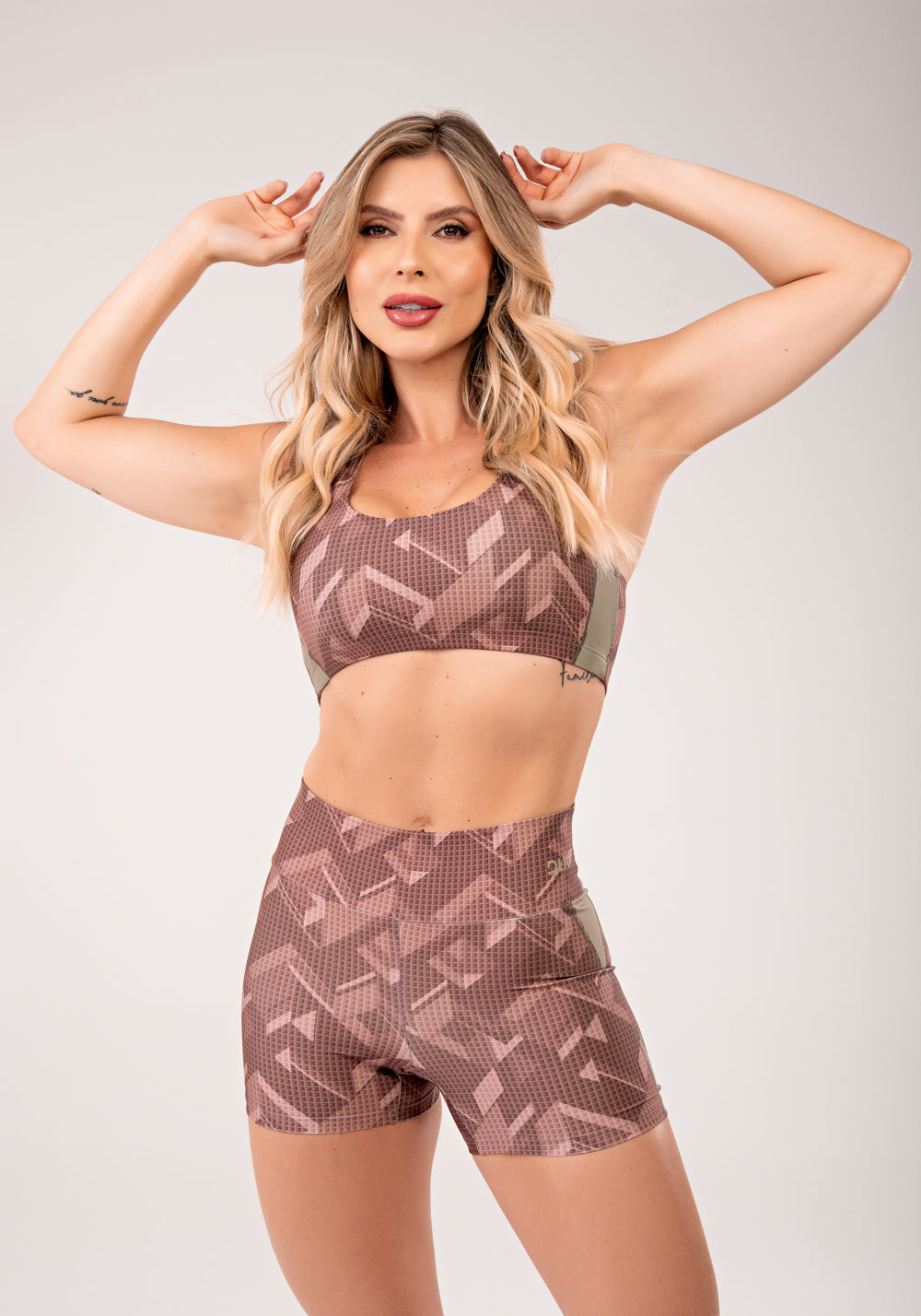 Short Fitness Feminino Estampado Brave Marrom Printed Mousse Dlk
