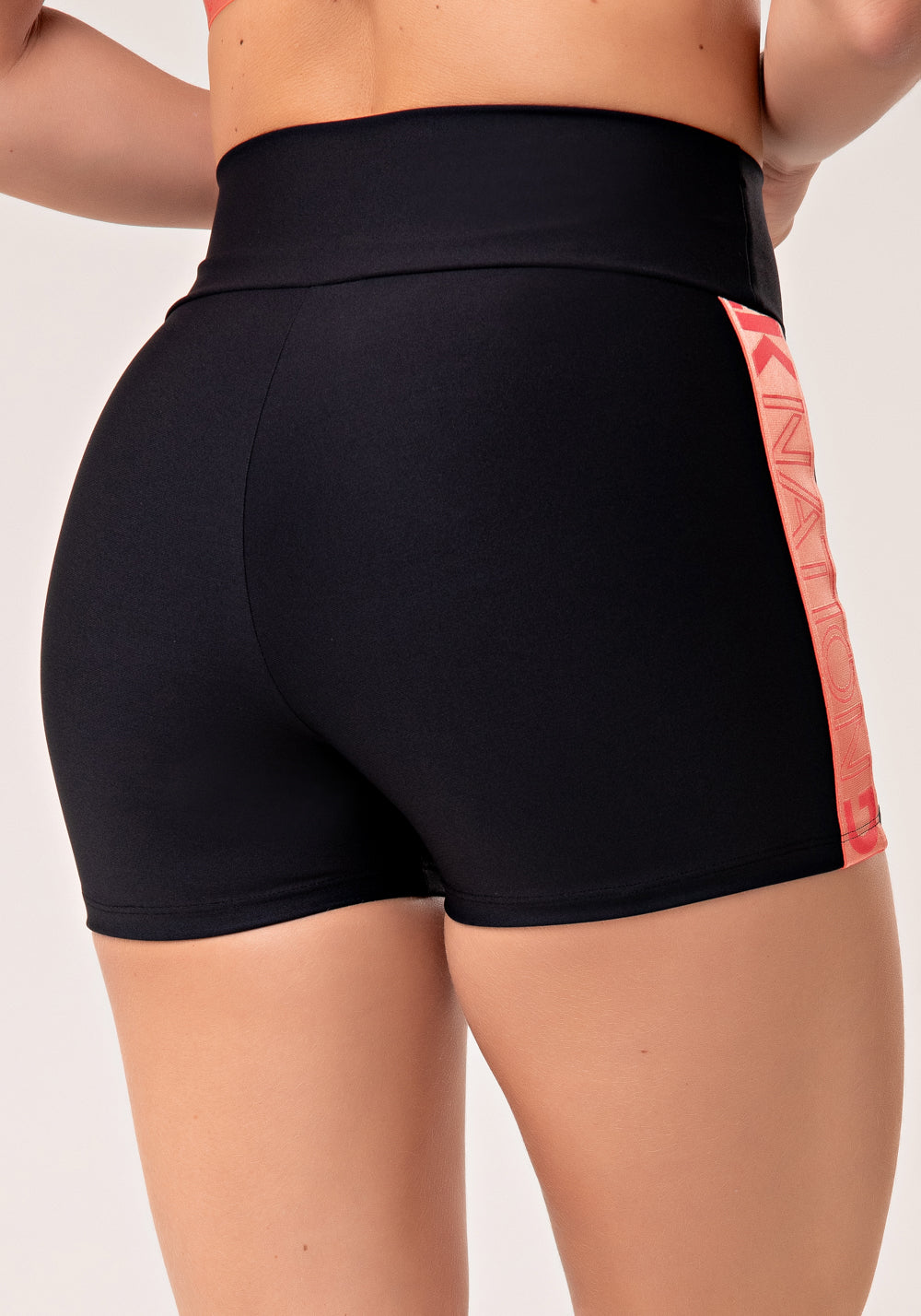 Short Fitness Feminino Preto Com Elástico Lateral Coral Nation Dlk