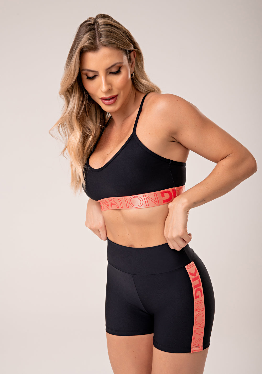 Top Fitness Feminino Preto Com Elástico Coral Nation Dlk