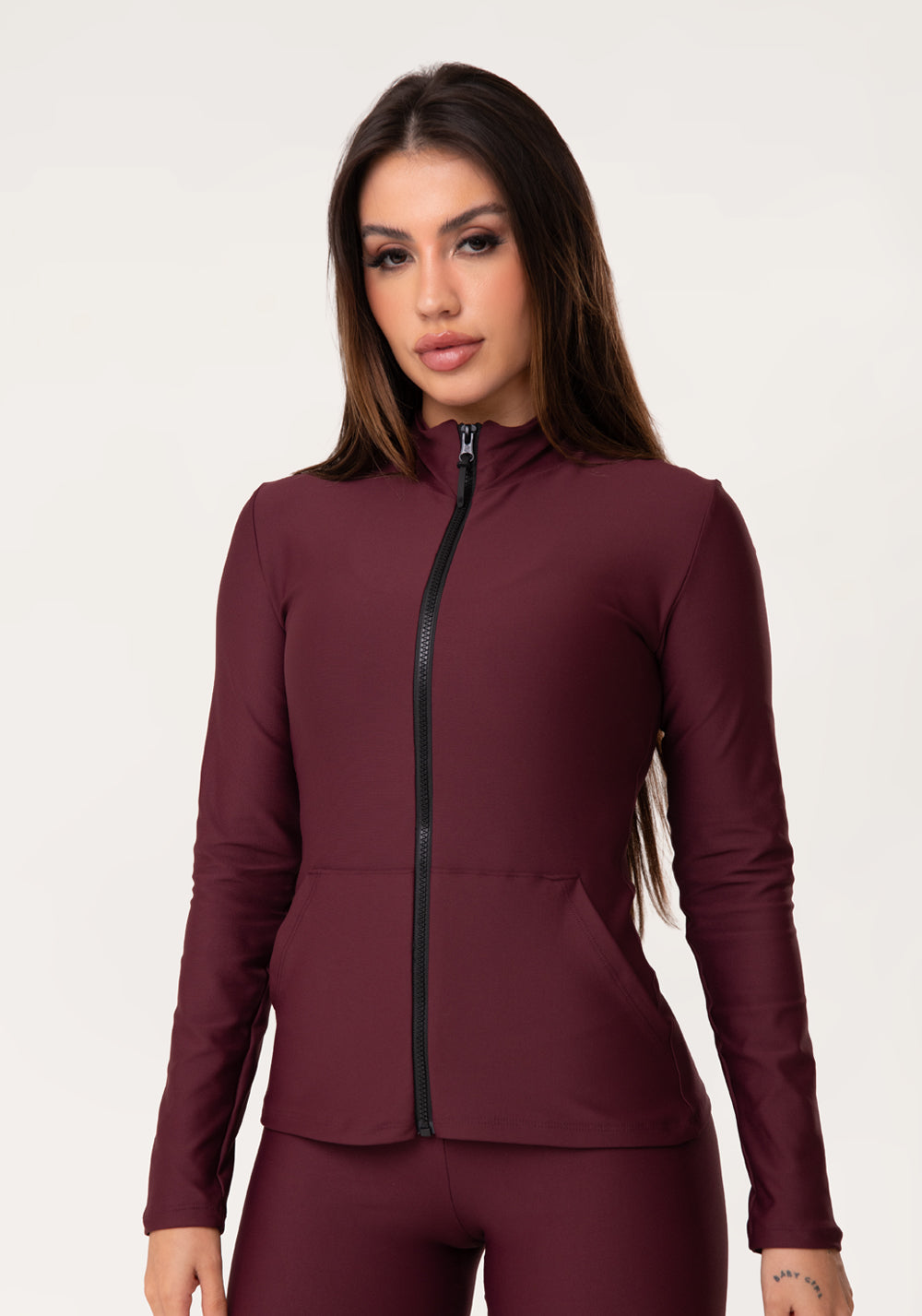 Casaco Fitness Feminino Vinho com Zíper e Bolsos Aura Dlk