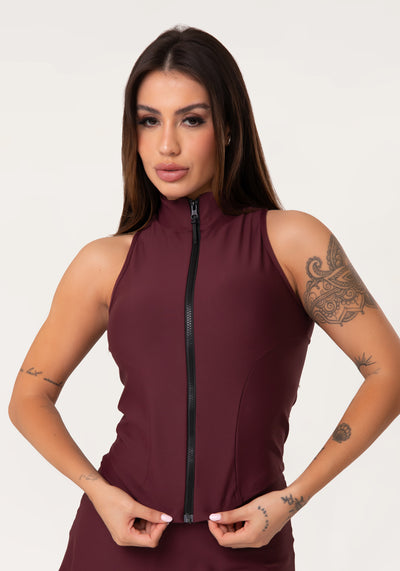 Colete Fitness Feminino Vinho Com Zíper E Recortes Aura Dlk