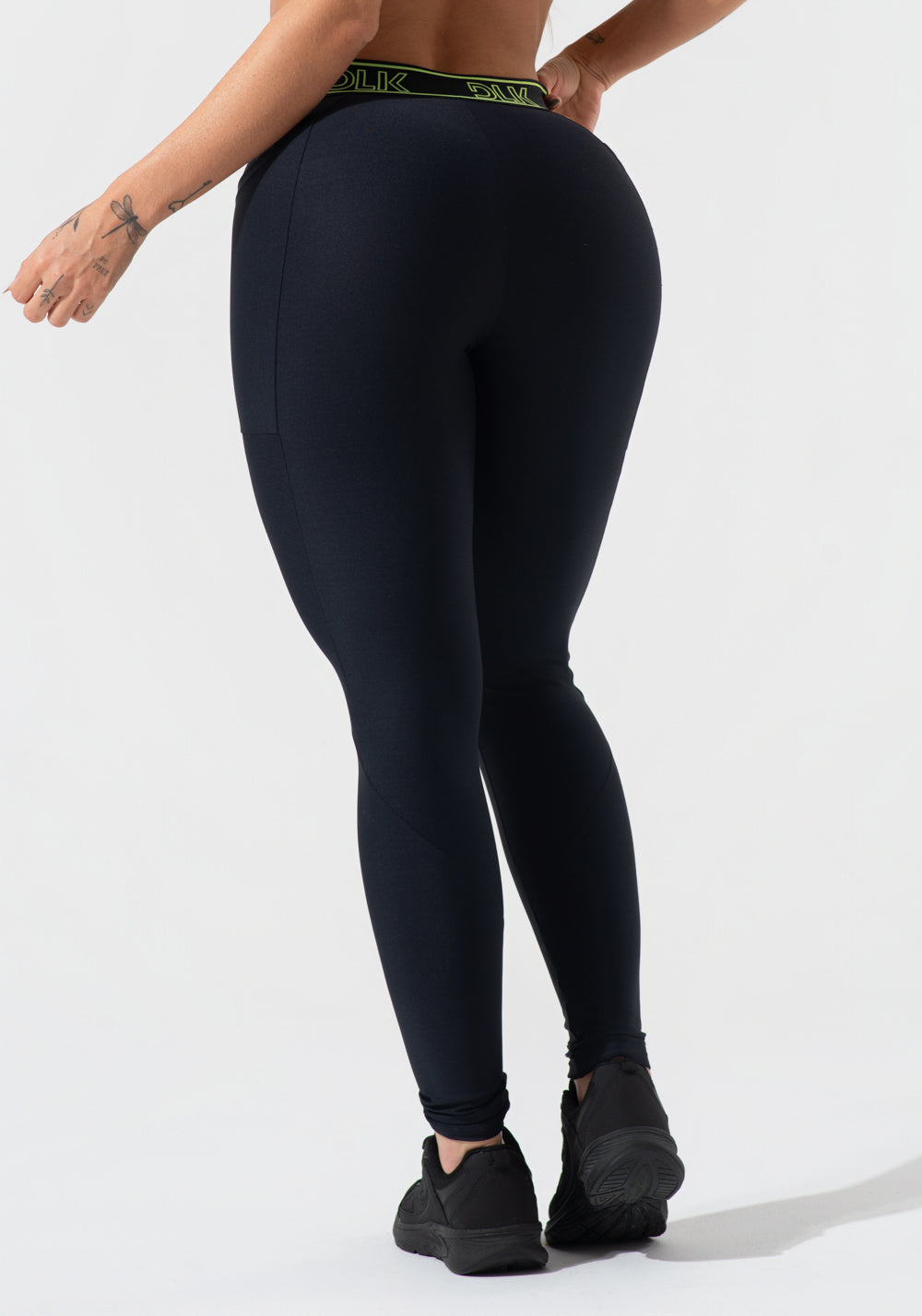 Legging Fitness Feminina Com Bolsos E Elástico No Cós Activity Dlk Preto