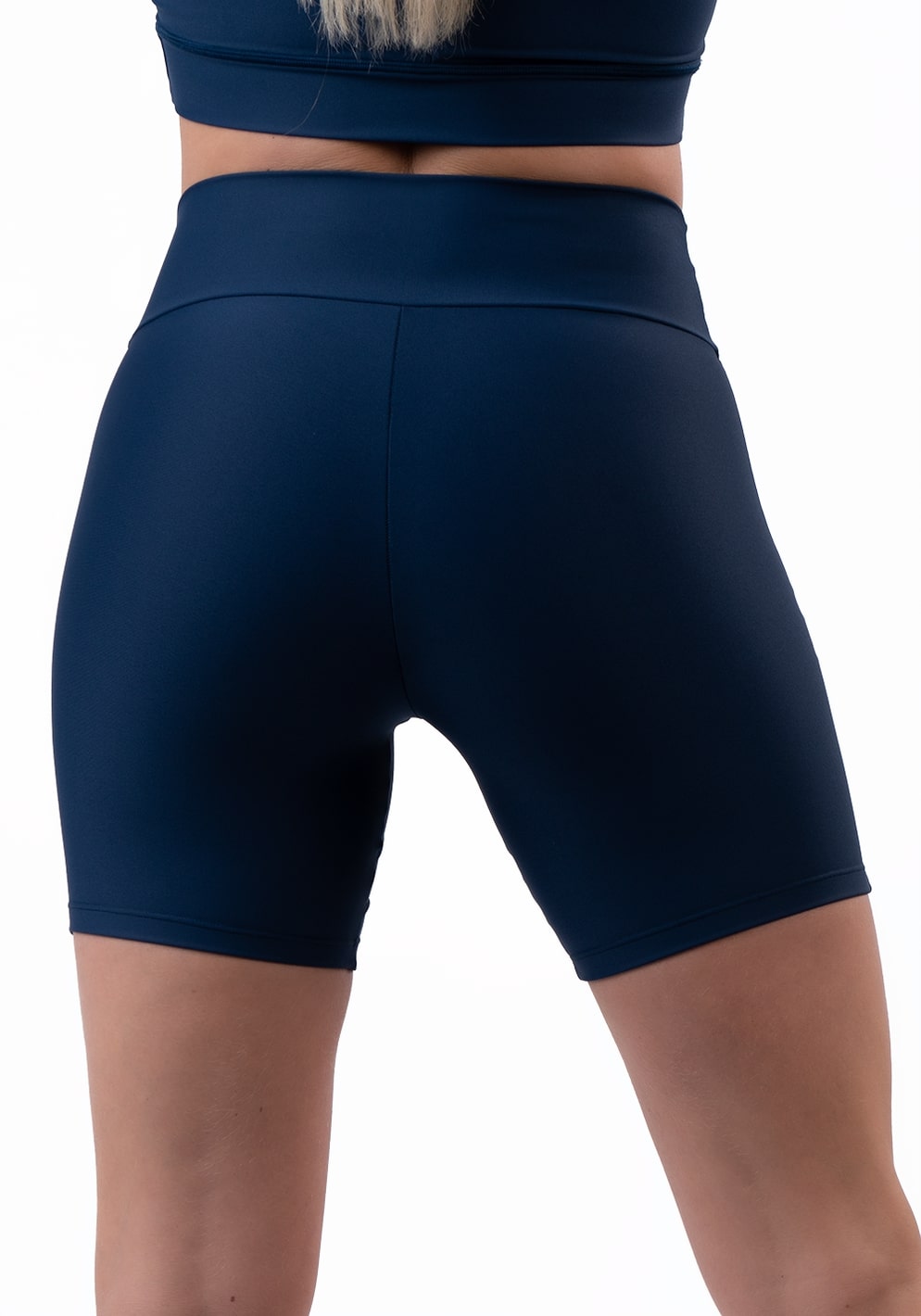 Short Azul Marinho Com Recortes Básico Dlk