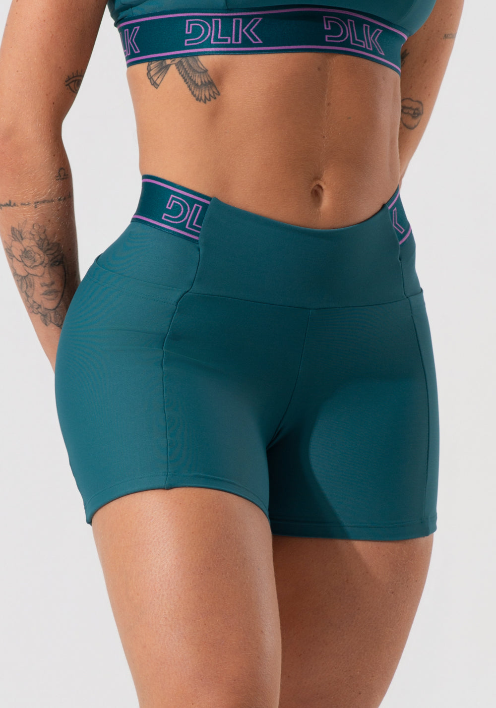 Short Fitness Feminino Com Bolsos E Elástico No Cós Activity Dlk Verde