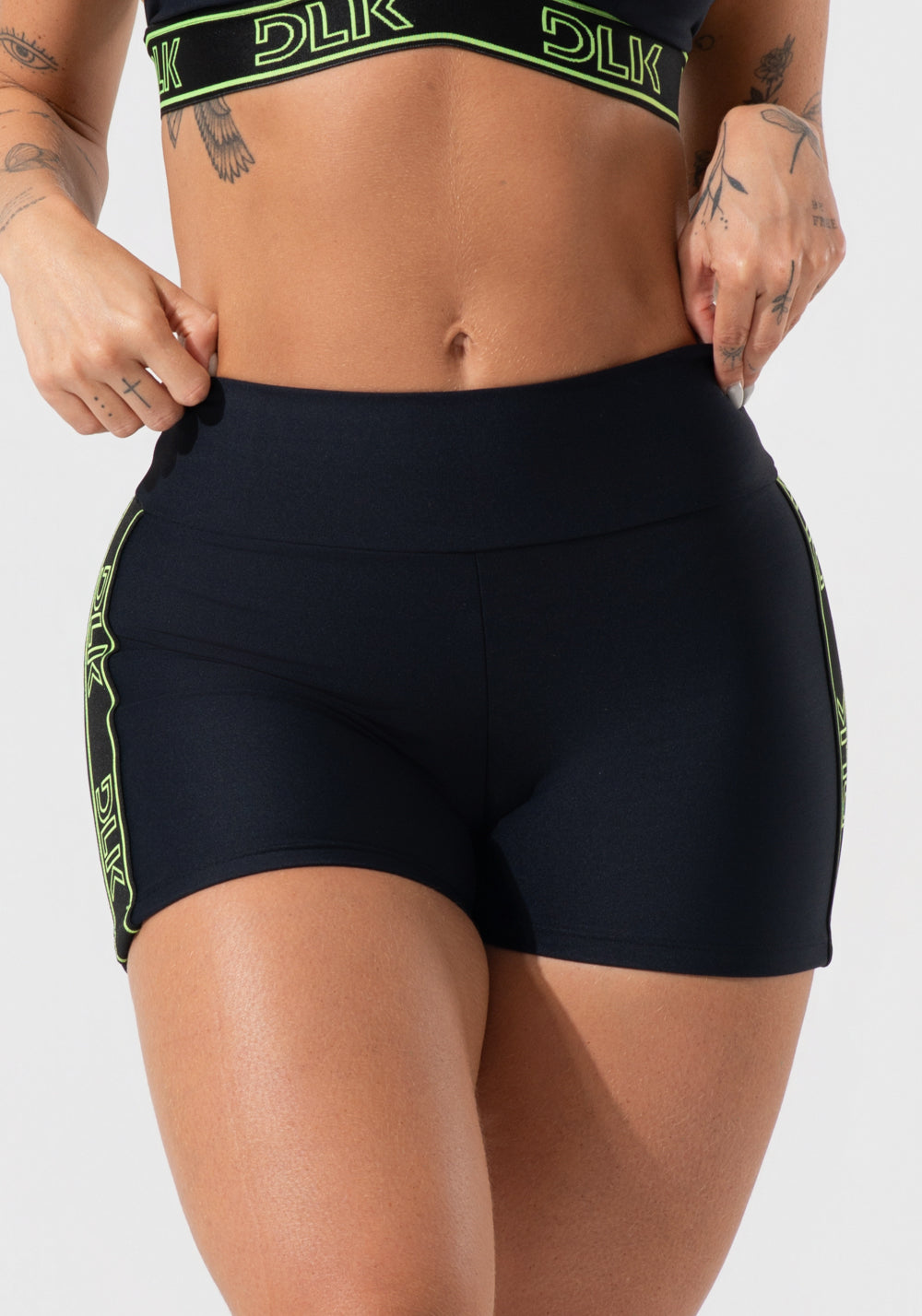 Short Fitness Feminino Com Elástico Lateral Activity Dlk Preto