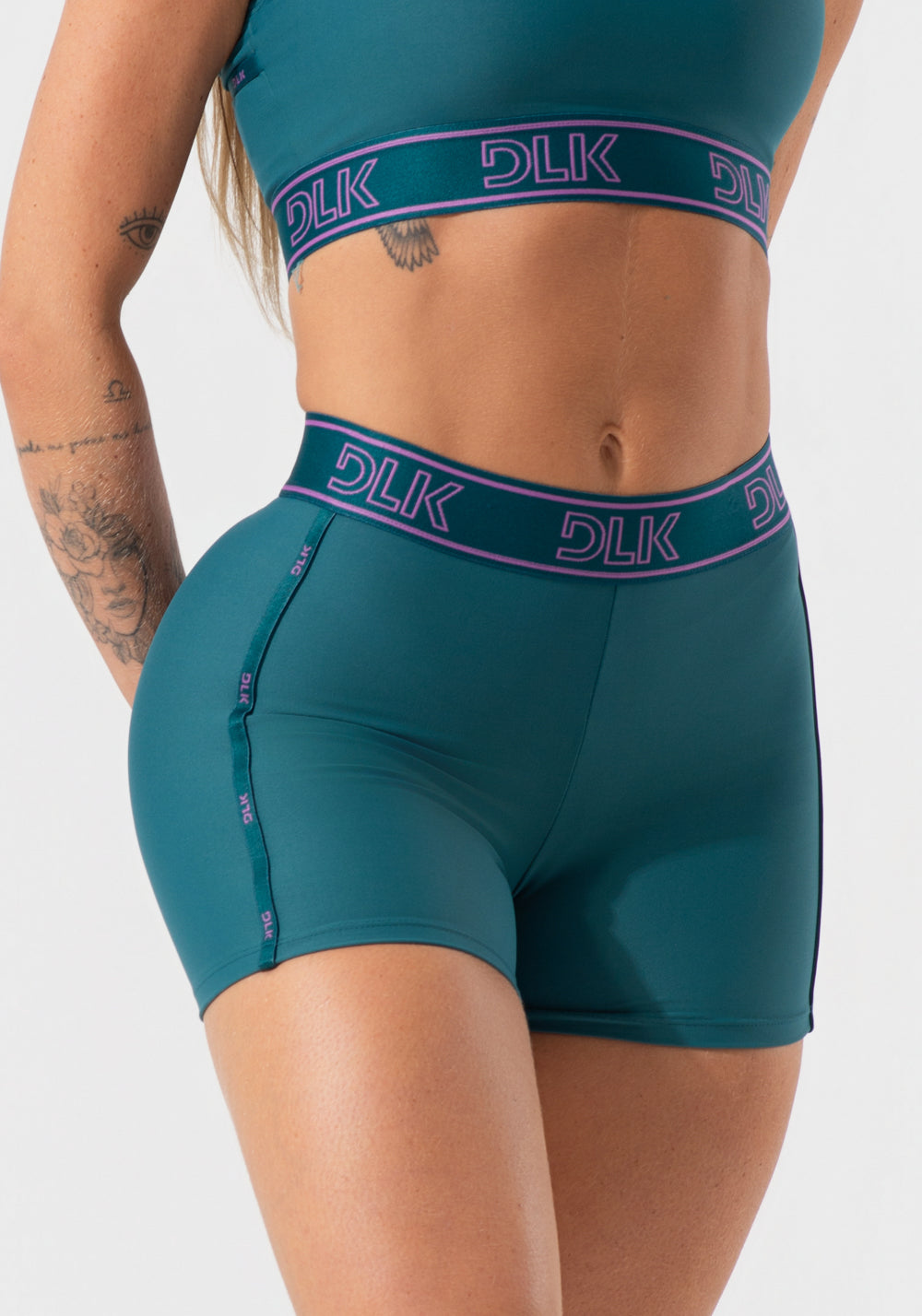 Short Fitness Feminino Com Elásticos No Cós E Na Lateral Activity Dlk Verde